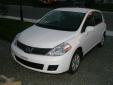 Bail pour Nissan Versa 2009 Blanc