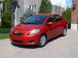 Bail pour Toyota Yaris 2010 Rouge