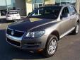 Bail pour Volkswagen Touareg 2008 Noir