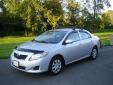 Bail pour Toyota Corolla 2009 Gris