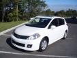 Bail pour Nissan Versa 2009 Blanc