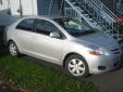 Bail pour Toyota Yaris 2008 Gris