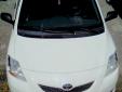Bail pour Toyota Yaris 2009 Blanc
