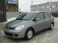 Bail pour Nissan Versa 2007 Gris