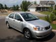 Bail pour Toyota Corolla 2008 Gris